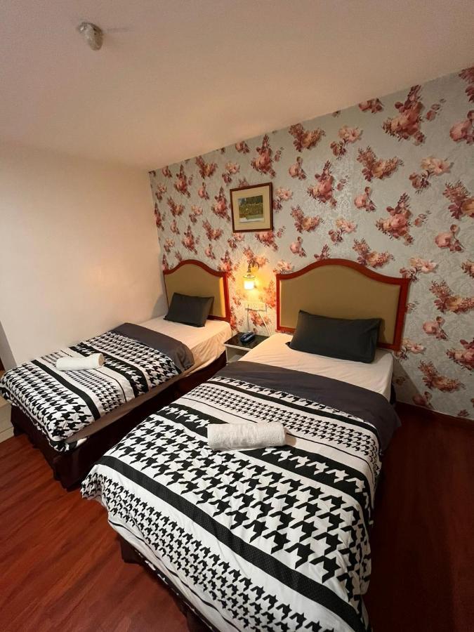 Mr Hotel Nusa Bestari Skudai Esterno foto