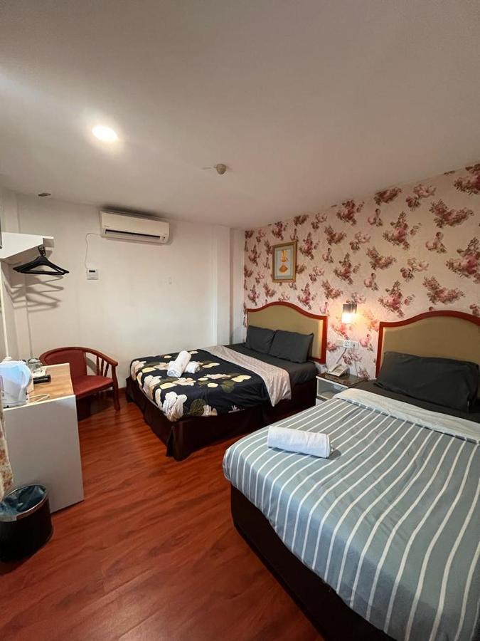 Mr Hotel Nusa Bestari Skudai Esterno foto